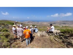 Route clearing by volunteers of AOS, funded by Green fund